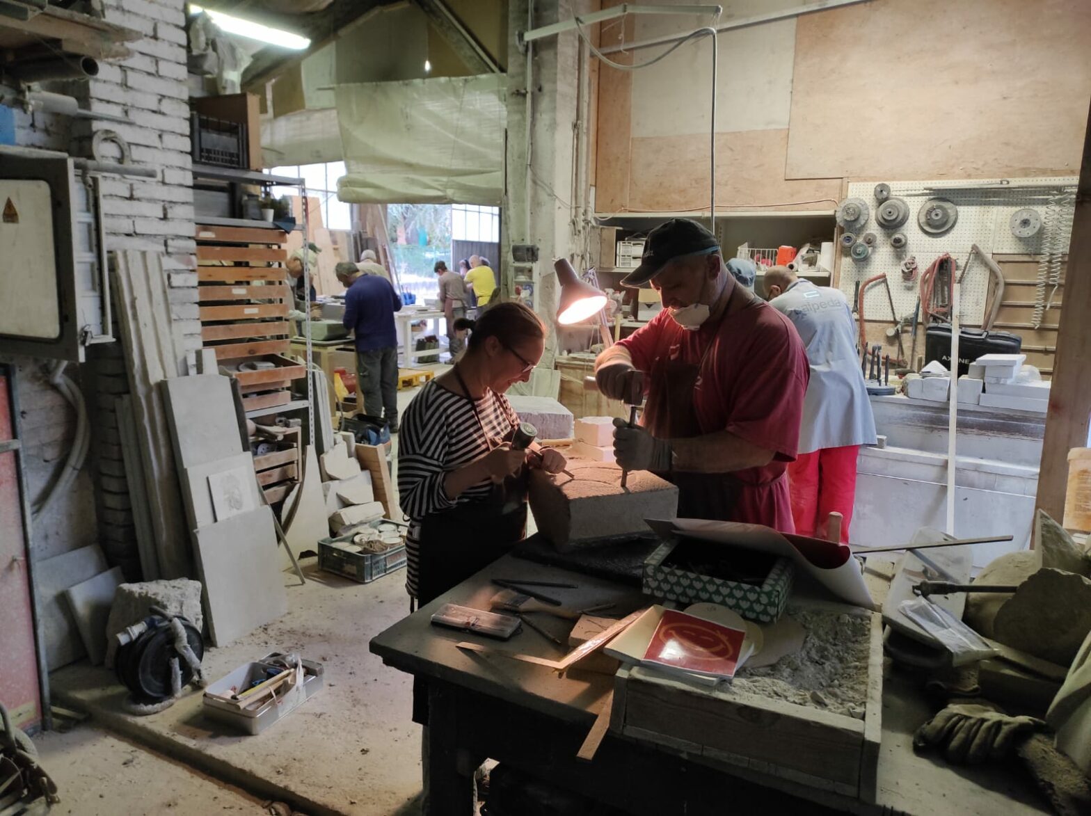 07-10-2023 | Corso di introduzione e di perfezionamento alla scultura su pietra arenaria – quinta edizione